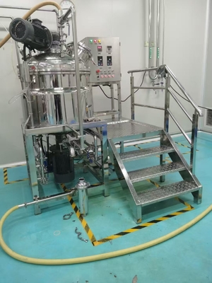 Quality Liquid Soap Cosmetic Vacuum Emulsifying Homogenizer SS 304/316 Material 200L factory